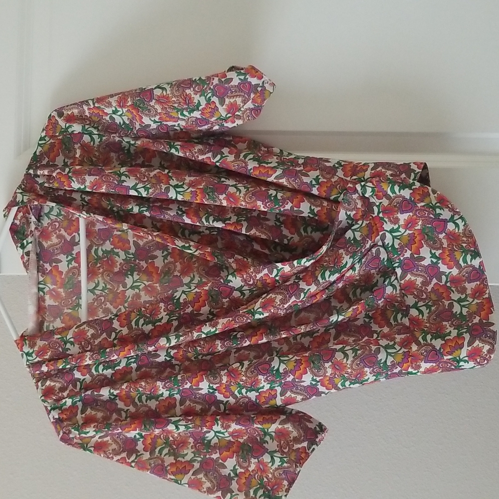 Vintage crossover top